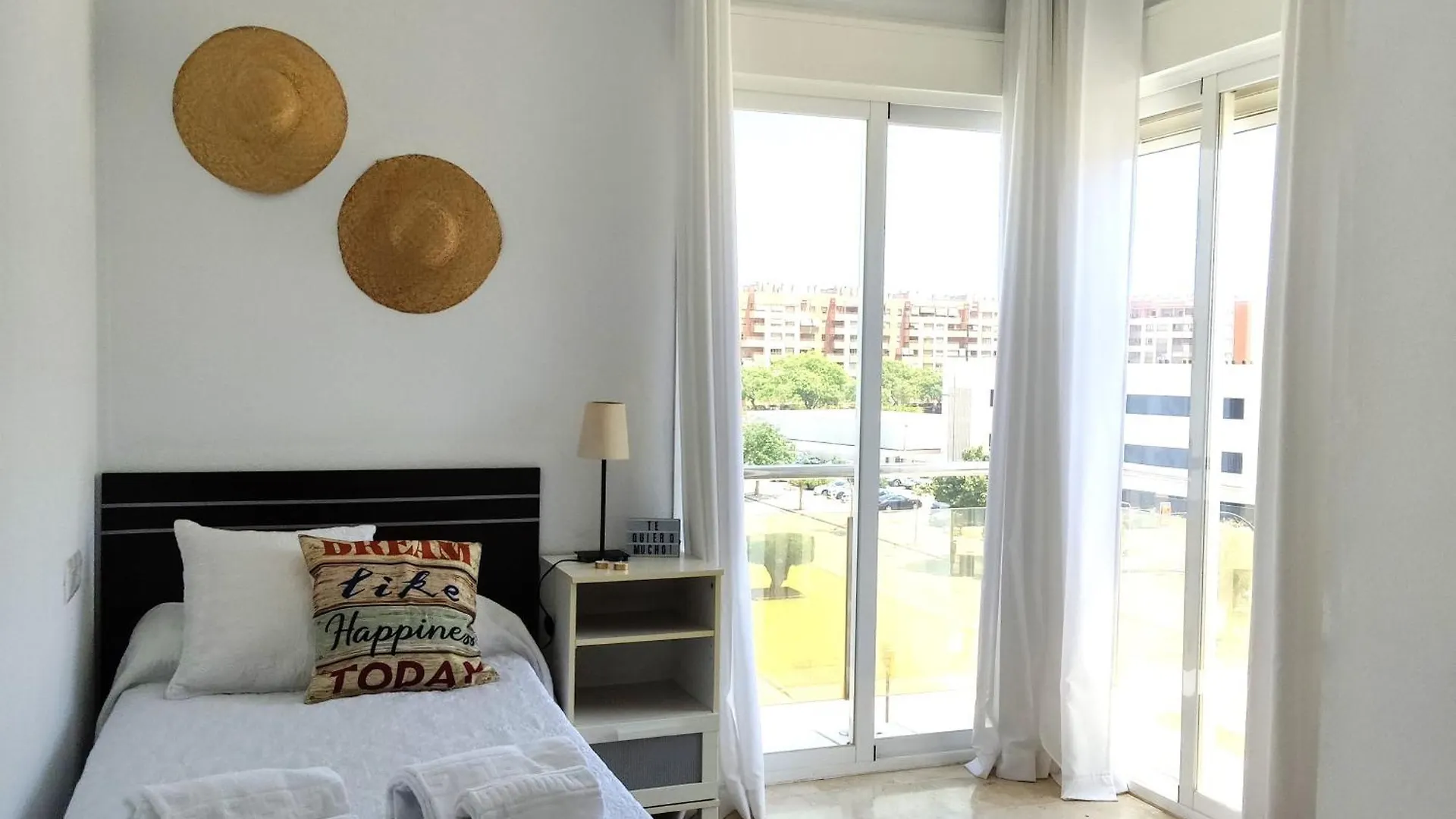Teatinos Apartment Malaga